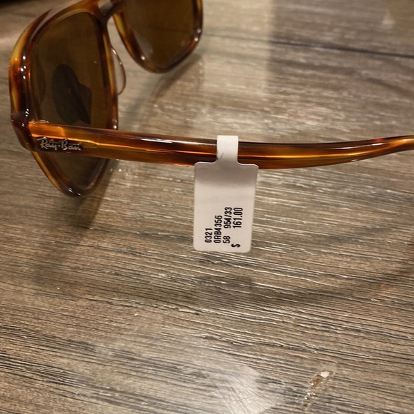 NWT Ray ban sunglasses - Picture 3 of 11